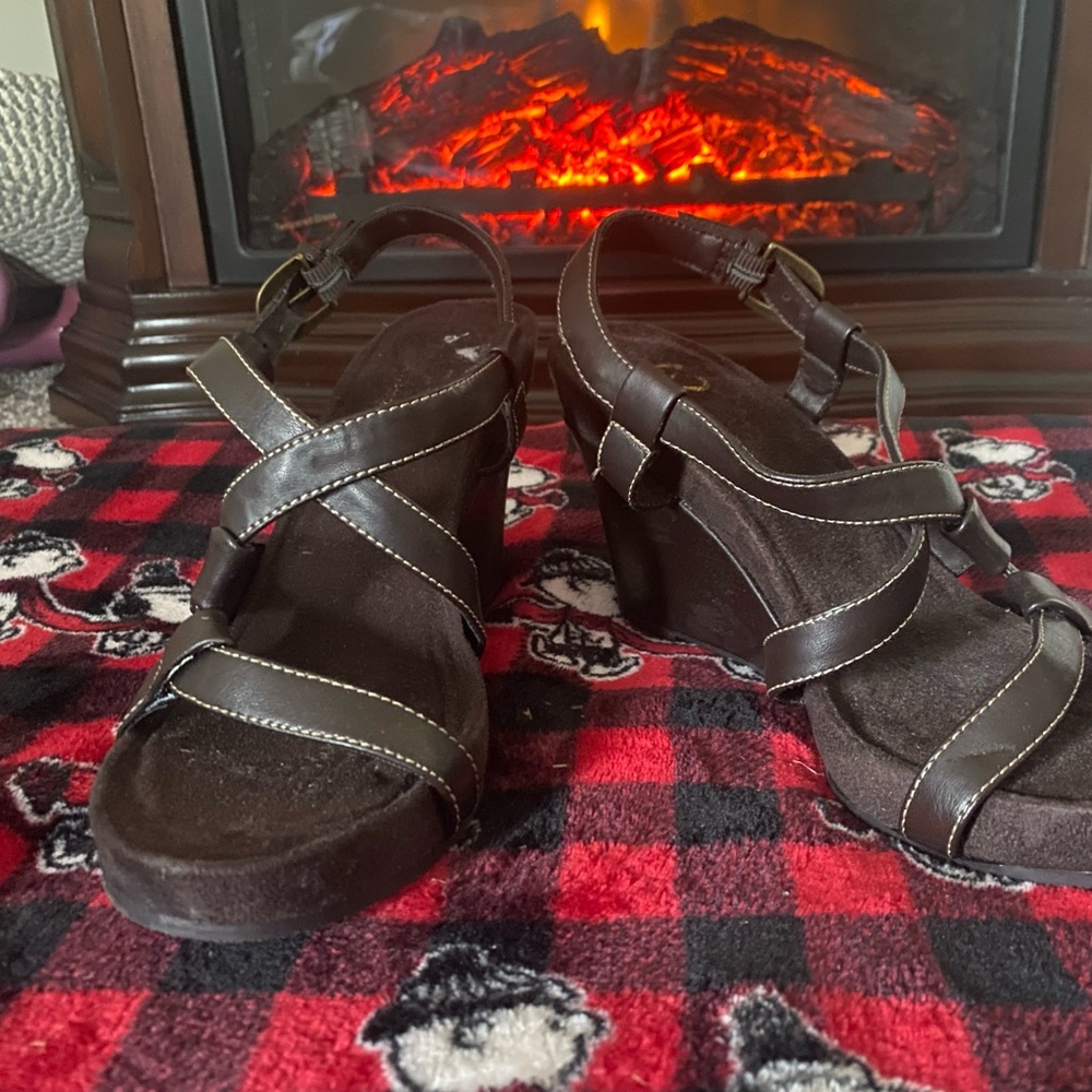 Brown Strappy shoes